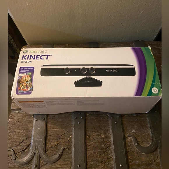 XBOX 360 KINECT SENSOR - Picture 2 of 6